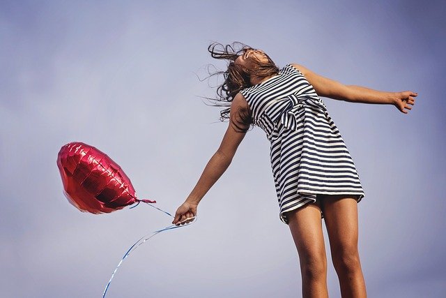 Felicidade: Uma Hora Feliz e Outra Triste. O Que Faço? Felicidade: Uma Hora Feliz e Outra Triste. O Que Faço?