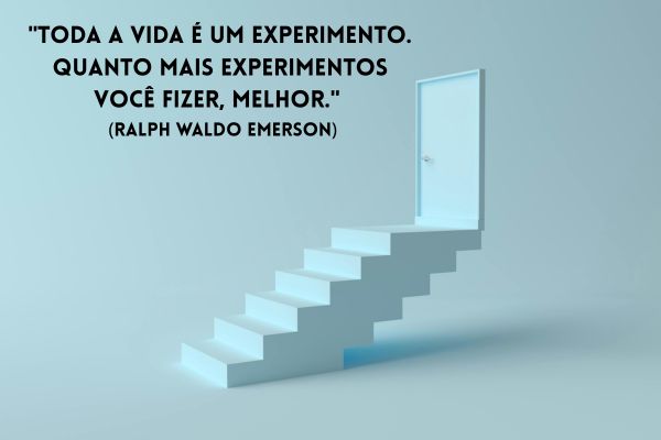 frases sobre a vida uma escada azul com uma porta em azul