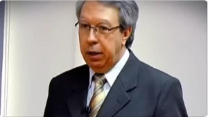 Hélio Couto: As 50 Frases e Lições que Não se Aprende na Escola