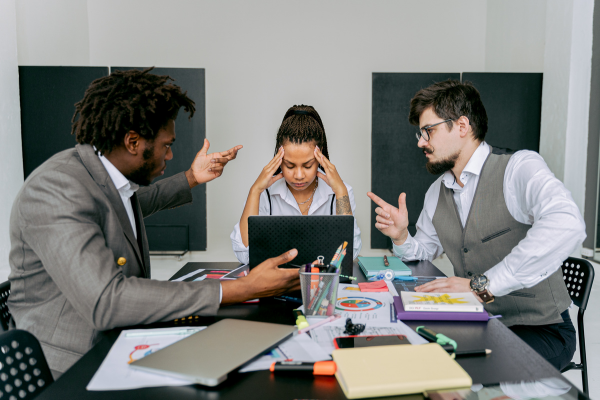 Gestão de Conflitos: Soluções Eficazes no Trabalho e Vida Pessoal