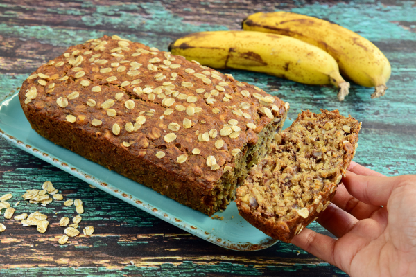 Bolo de Banana com Aveia: Receita Deliciosa pra Adoçar seu Dia