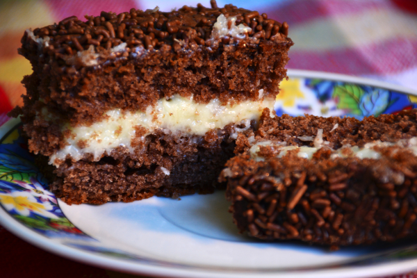 Bolo de Prestígio Fácil, Delicioso, Gelado e Prático de Fazer