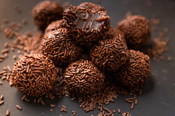 Qual o Ponto Certo do Brigadeiro. Técnicas Infalíveis pra Não Errar