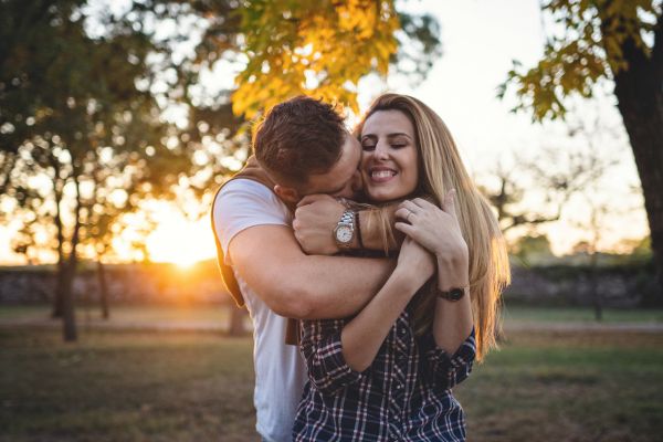 Palavras de Elogios para a Namorada: As 200 Mais Especiais