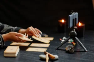 Tarot Online 24 Horas: Acessibilidade, Benefícios e Como Escolher o Melhor Serviço