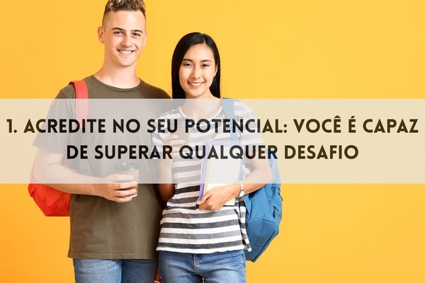 um garoto e uma japonesa sorrindo